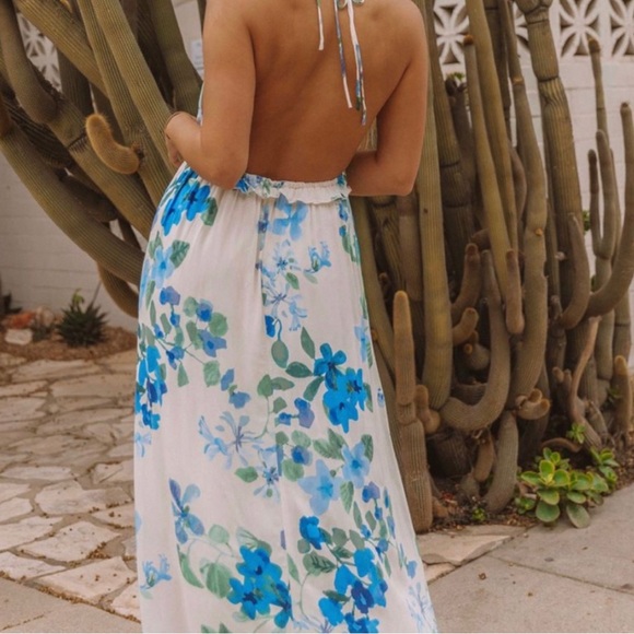 Sexy and sweet Love Stitch Floral Halter Maxi Dress Size Small - Picture 2 of 9